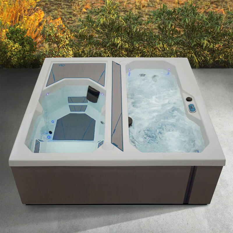 Valaris Glacier: Hot Tub + Cold Tub